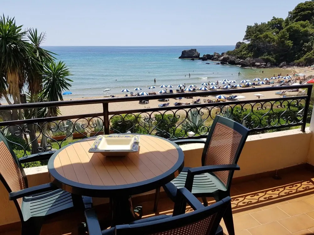 Corfu Glyfada Beachfront Apartment 7