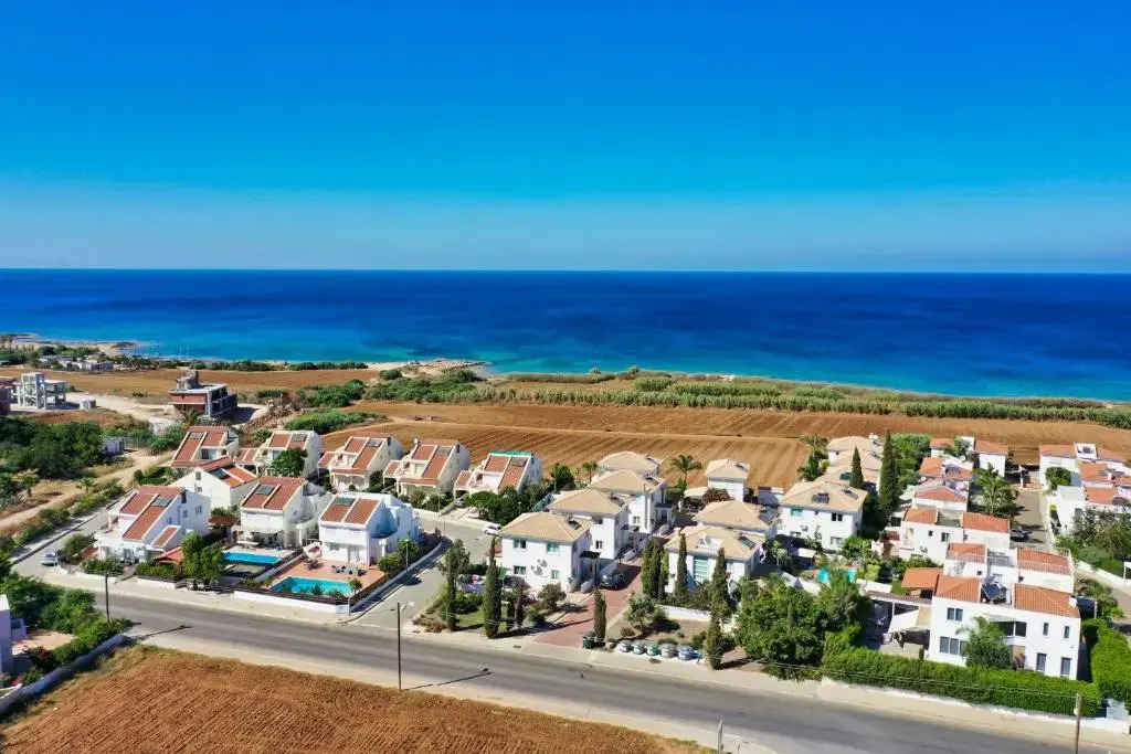 SunnyVillas: 3BR Super Cozy Villa☆Private Pool☆BBQ - Villa Falcon