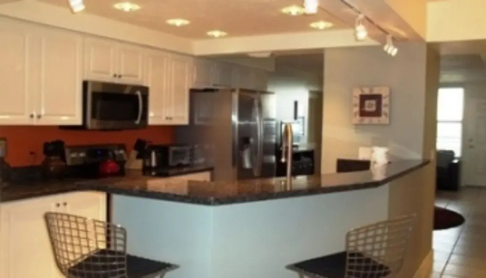 Gorgeous Ocean Views - 2 Br 2 BA - Di Mucci Towers Ten 1902