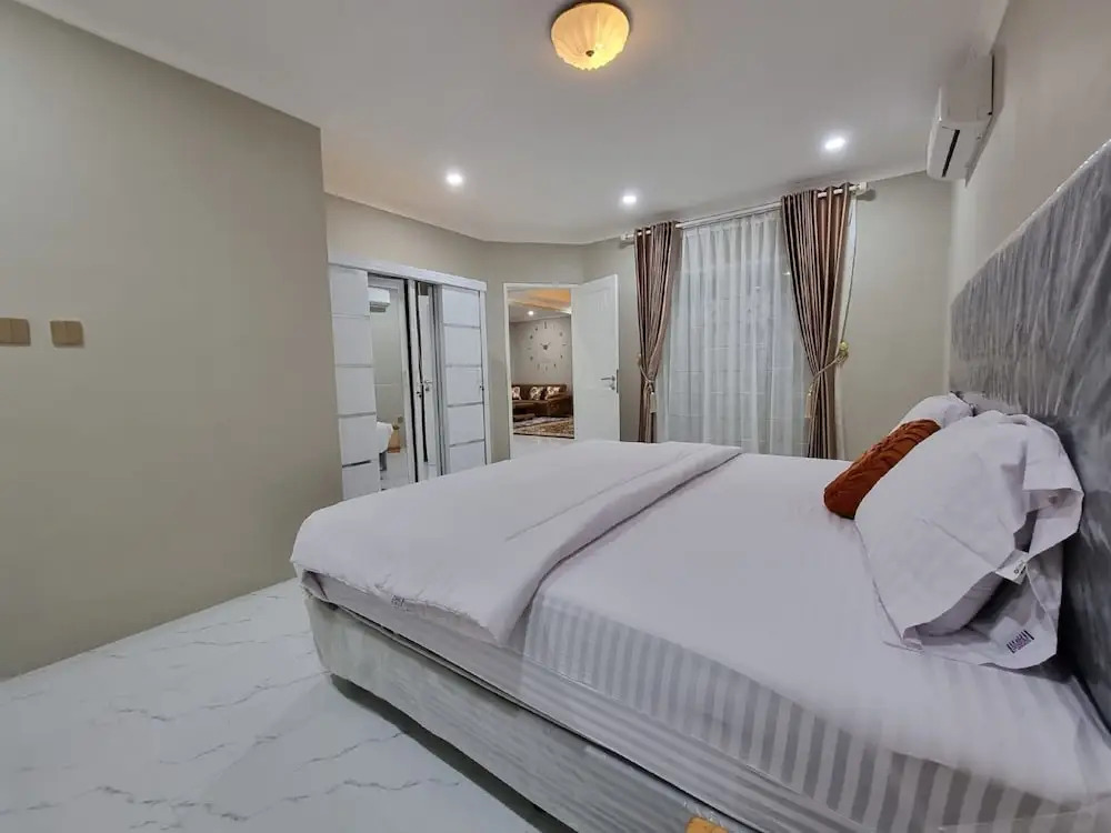 Villa Kota Bunga Anyelir
