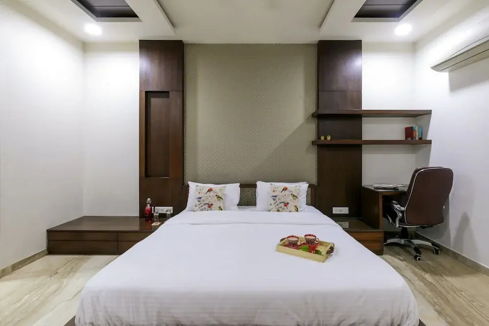 Bungalow by the station by Vista Rooms