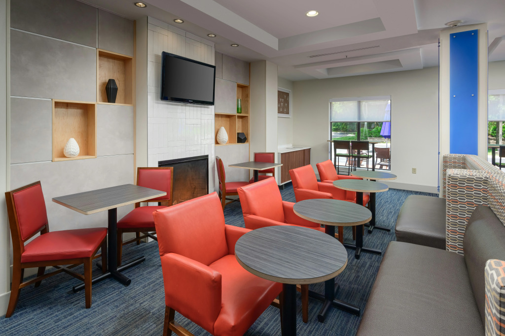 Holiday Inn Express - Tullahoma by IHG