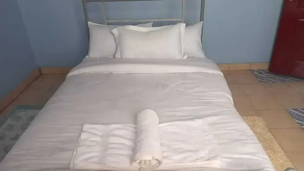 Lux Suites Hotfoot Homestays  Isiolo