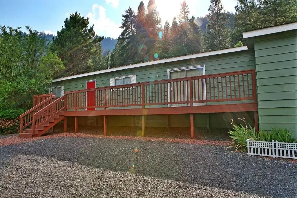 Huckleberry Cabin