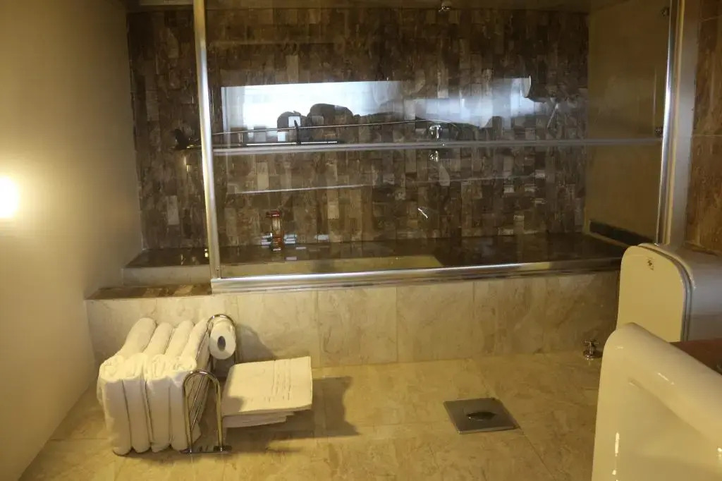 Longoz Hotel