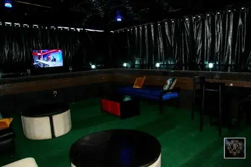JP Suites And Lounge
