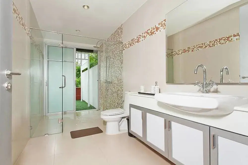Jomtien Waree 9 with 6 bedrooms