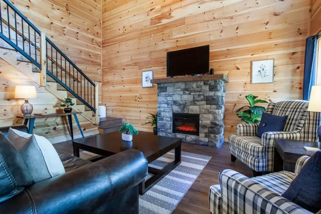 Bandit Lodge BRAND NEW CABIN w Pool