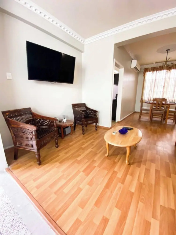 Stylish 1-bed Opposite Queens Park Savannah