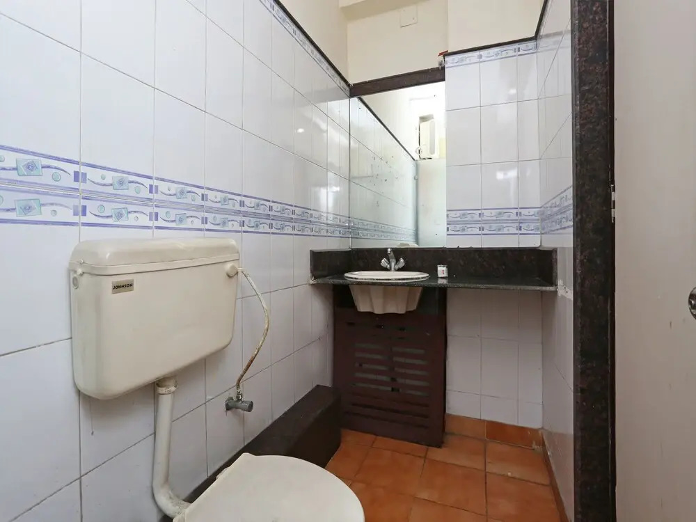 Oyo 7633 Jmc Inn