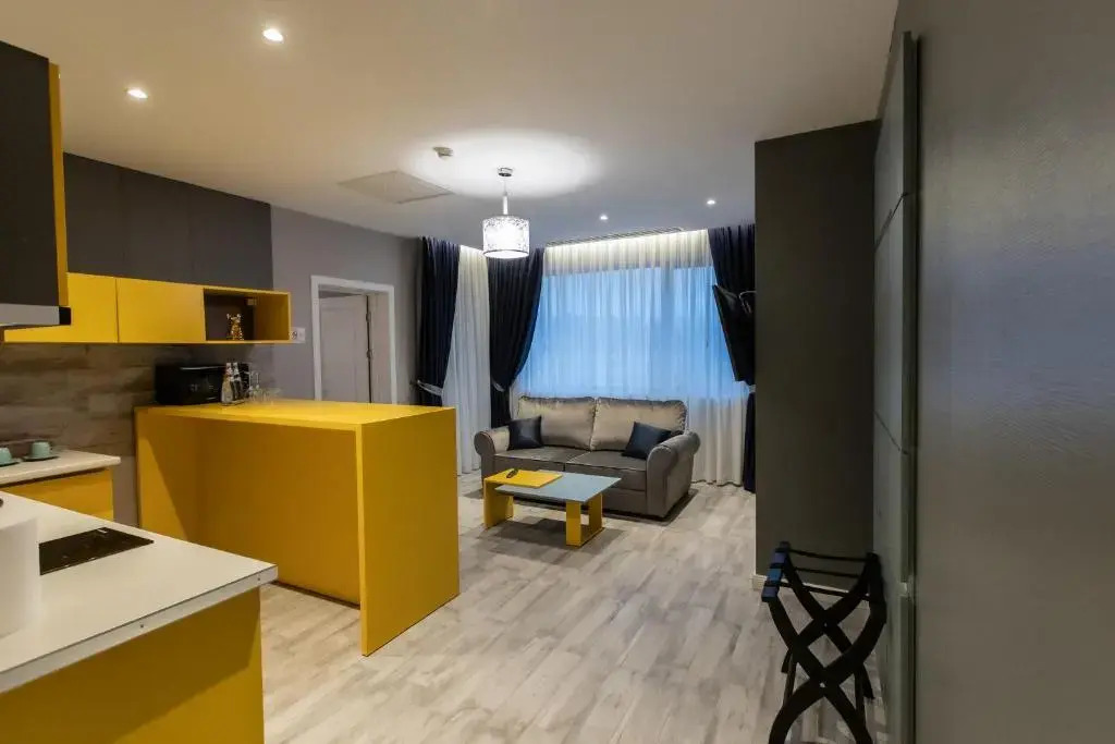 Omnia Apartments