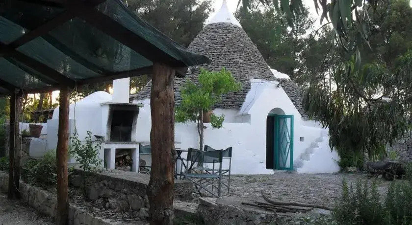 Trullo Sottoleucalipto