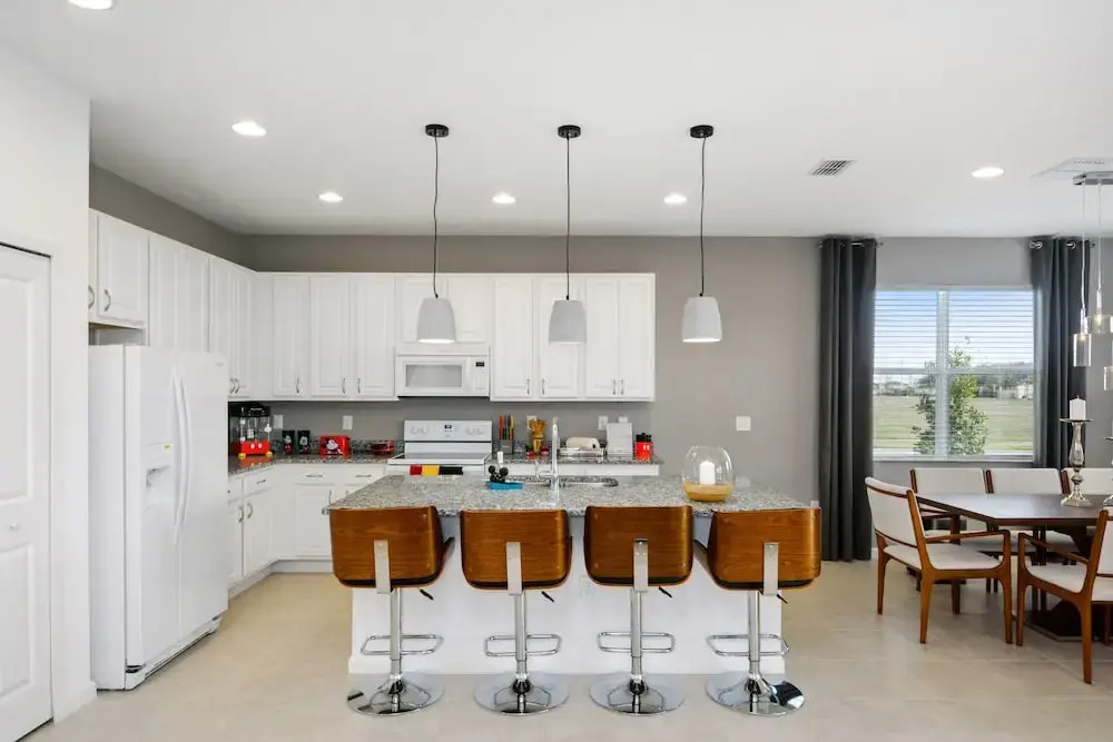 Stunning Vacation Home So3890