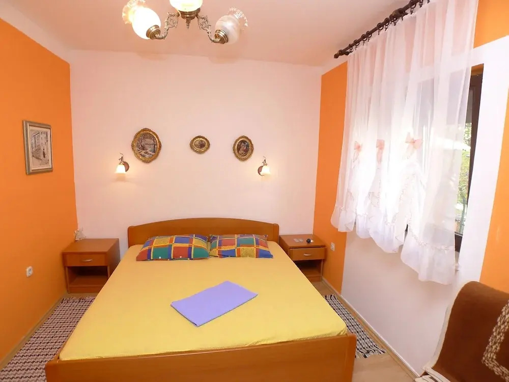 Apartment for six Persons With 3 Bedrooms and Partial sea View