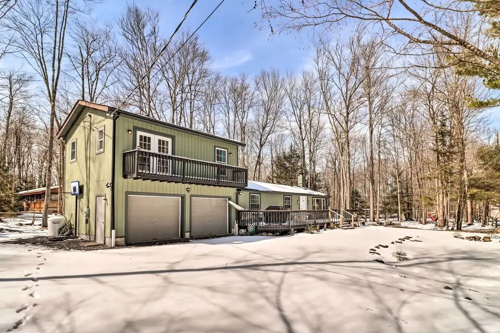 Hot Tub & Fire Pit: Modern Pocono Mountain Home