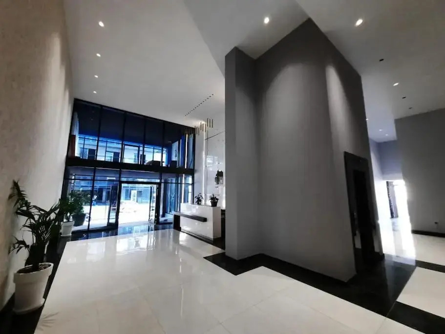 Leo Group Apartment 21-03 Elegance Batumi