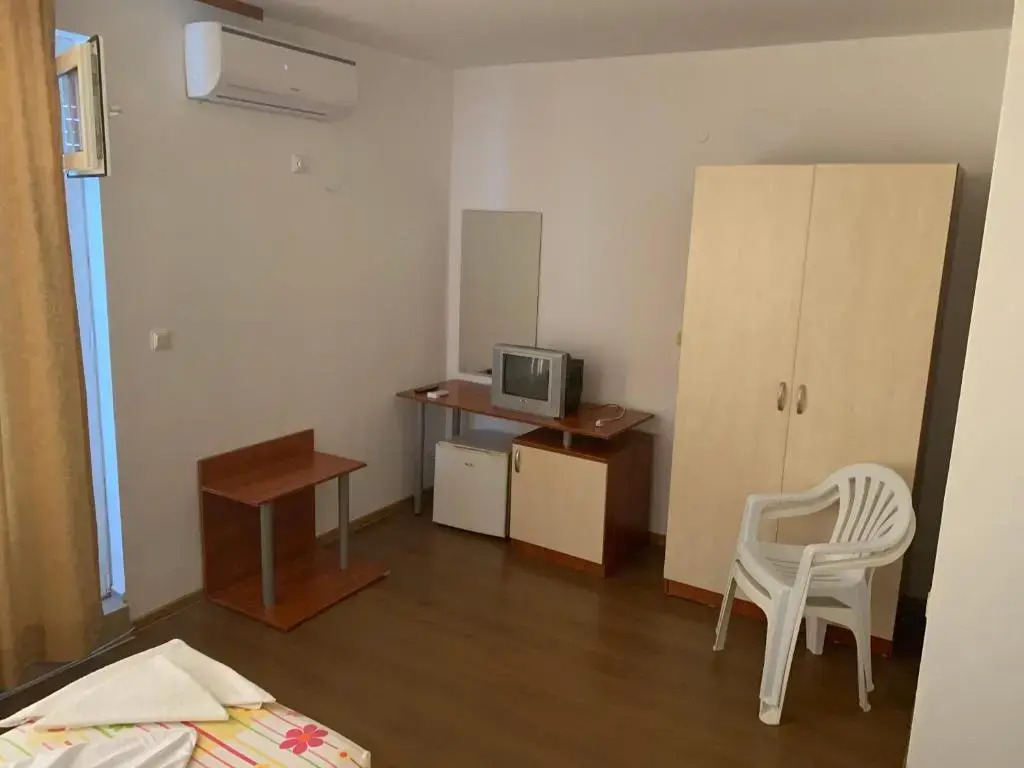 Lilia Guest House