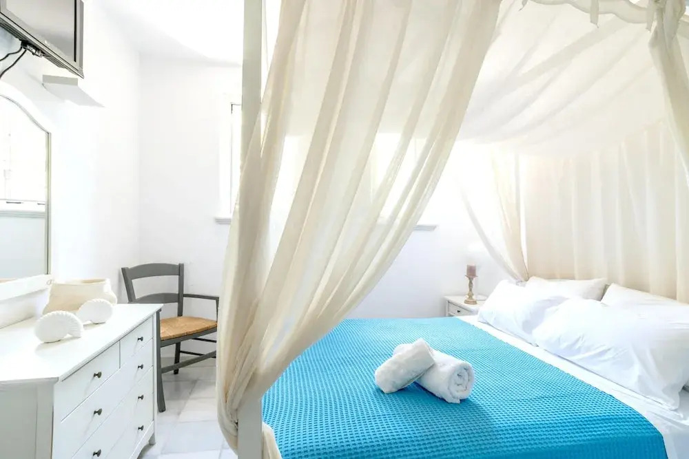 House with 3 bedrooms in Isterni with wonderful sea view shared pool balcony 500 m from the beach