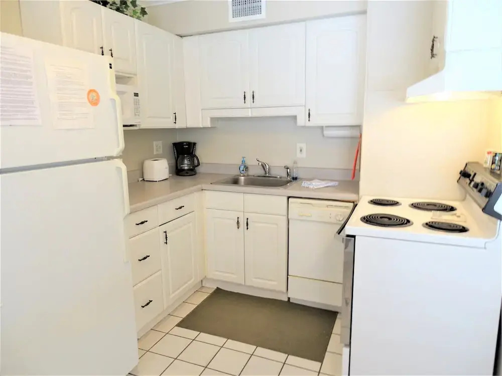 Siesta Beach House #207 2 Bedrooms 1.5 Bathroom Condo