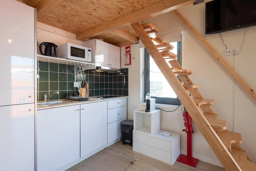 Mezzanine Stylish Apartment U by Vacationy