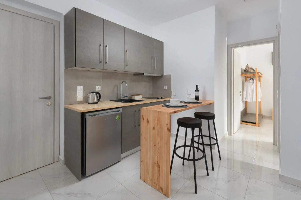 L & C Boutique Apartments
