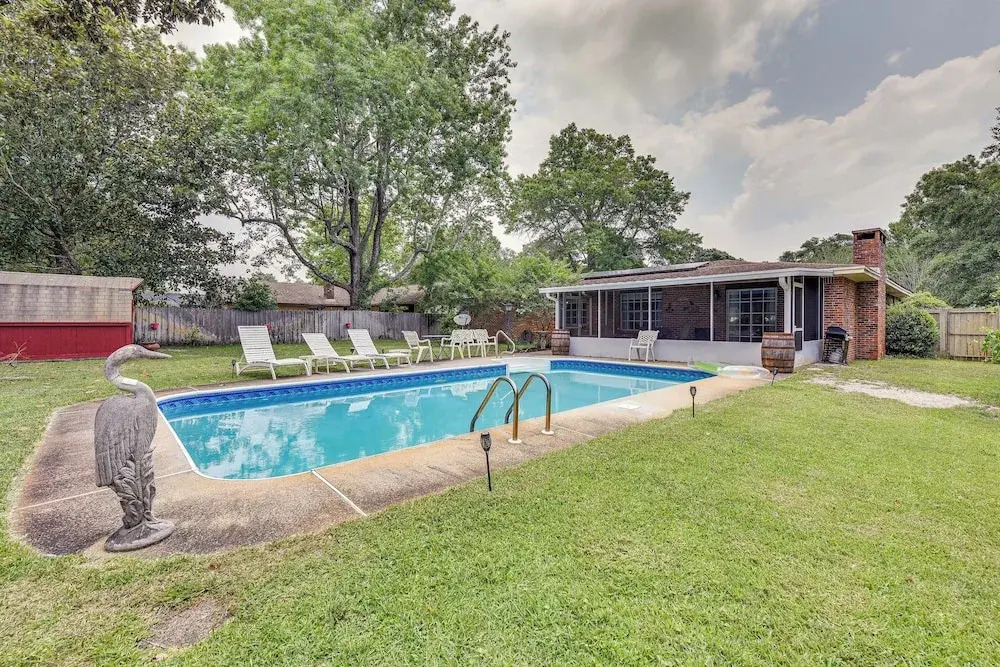 Pet-friendly Fort Walton Beach Home w/ Pool