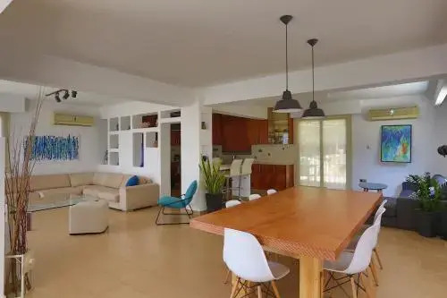 Villa Infinite Blu