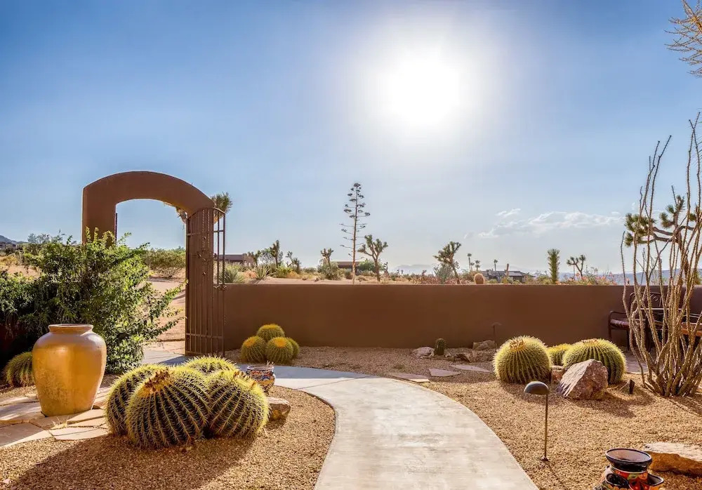 Horizon House Hot Tub, Fire Pit & Bbq Adobe In Jt 4 Bedroom Home by RedAwning