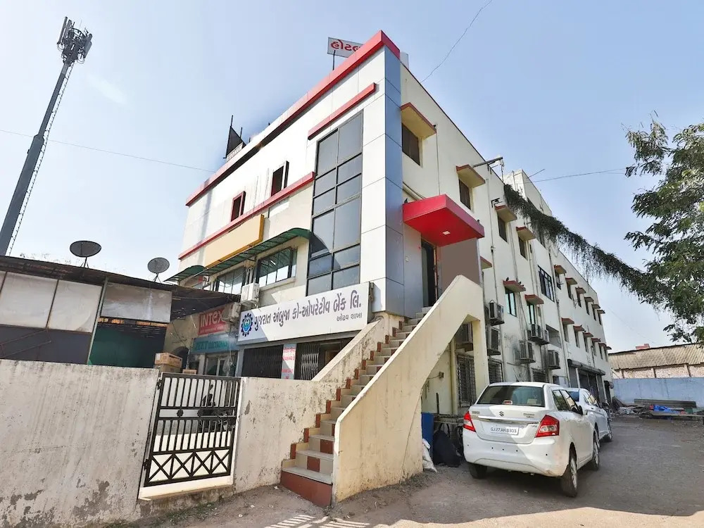 OYO 11450 Hotel Balaji
