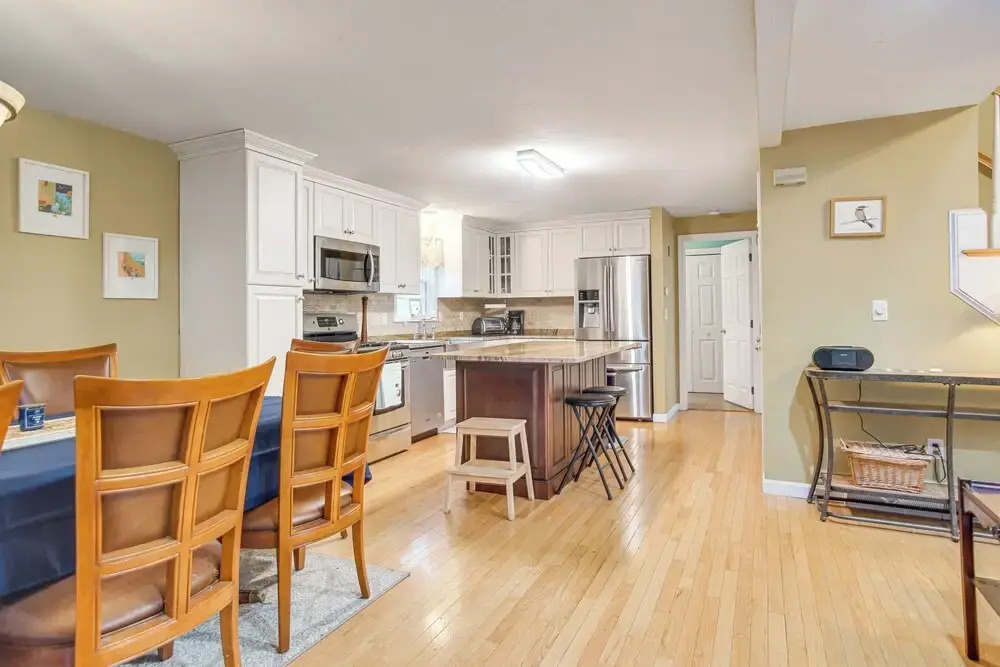 Beach & Lake Access: Group Getaway in Mashpee!