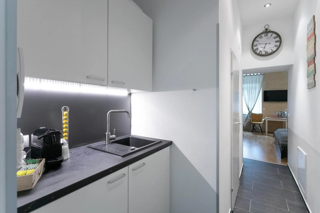 Apartment, modern und neu renoviert