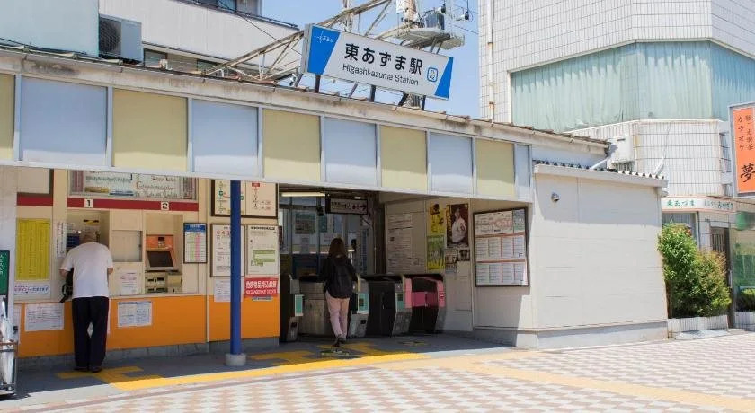 Ryoma Higashiazuma - Hostel