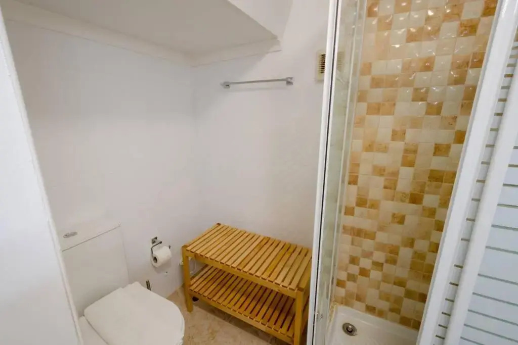 118 C - Cantinho da Liberdade
