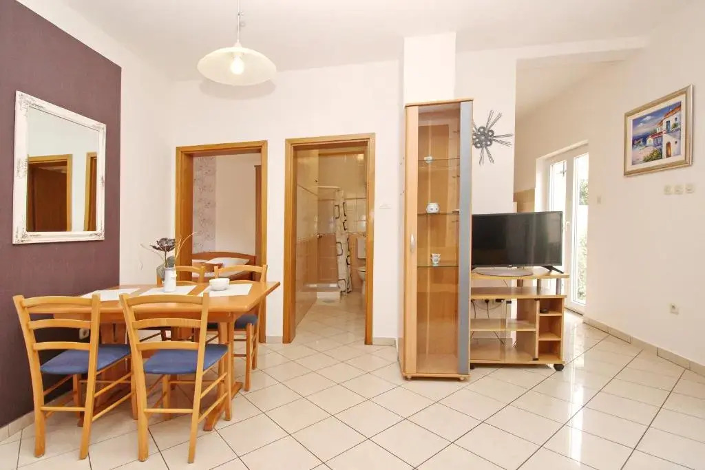 Apartments Limun Zarok