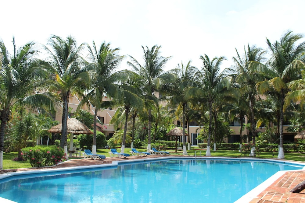 Lovely Luxury Home Near the Beach, 10 ppl