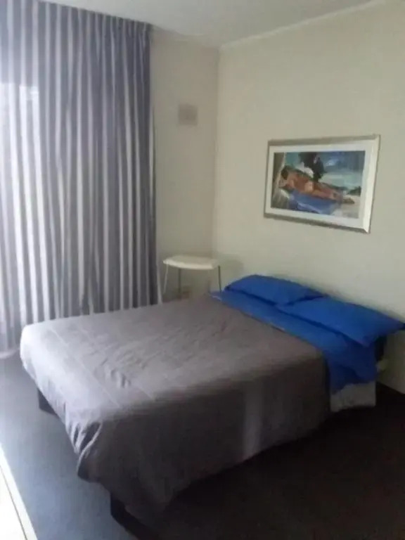 Uniclub House