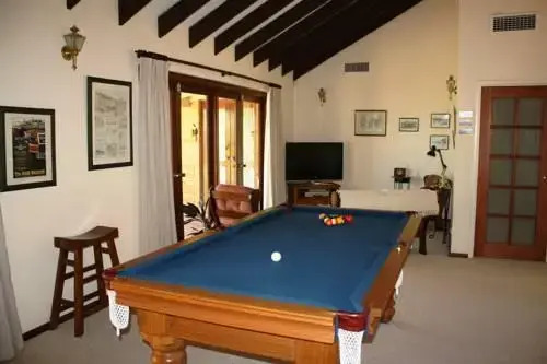 Eleebana Guest House