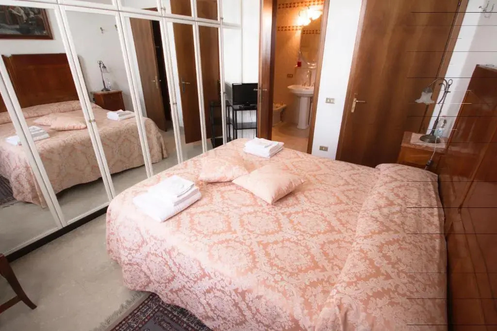 Alla Villa Liberty Bed  Breakfast