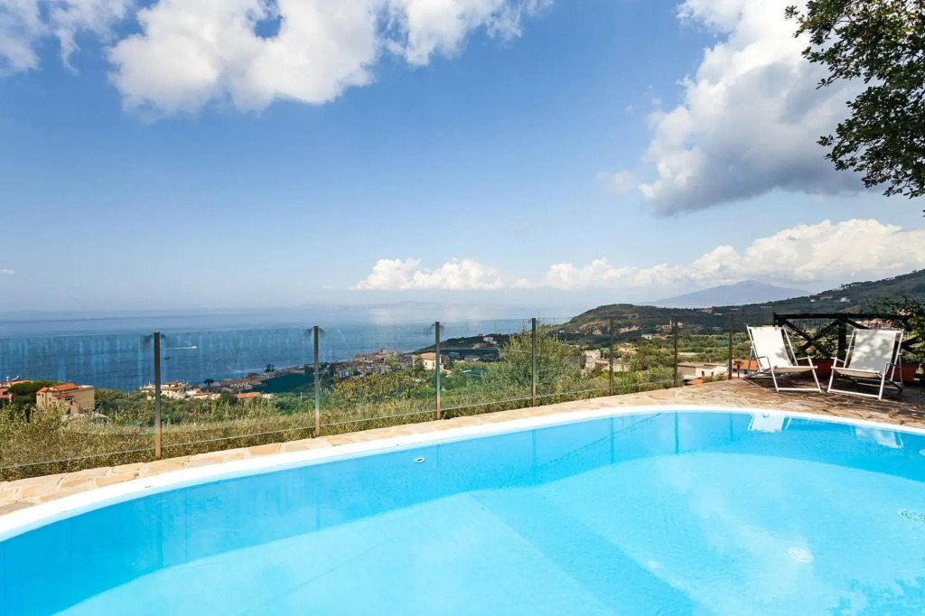 AMORE RENTALS - Villa The Stone on the Sea