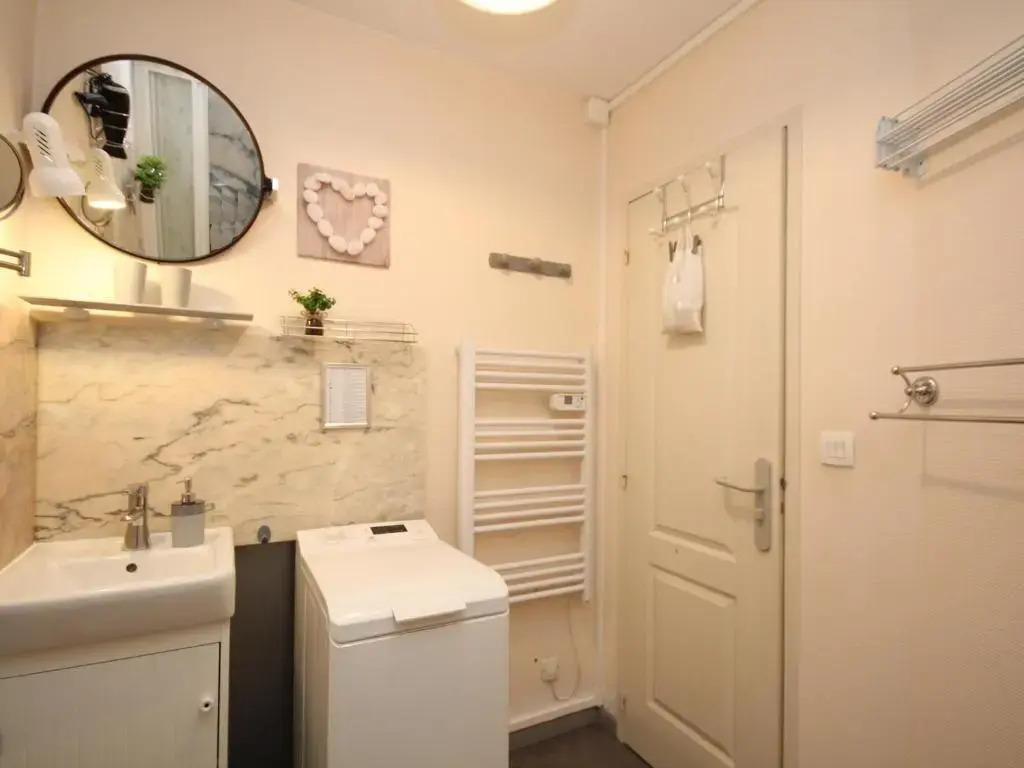 Appartement Mont-Dore, 2 pièces, 4 personnes - FR-1-608-75