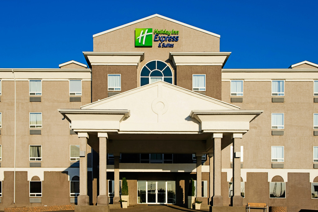Holiday Inn Express & Suites-Regina-South by IHG