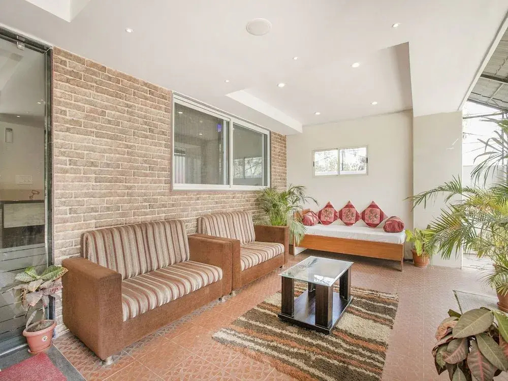OYO 9017 Pride Homes
