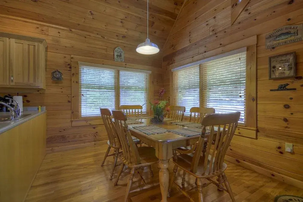 Bear Ridge Hideaway