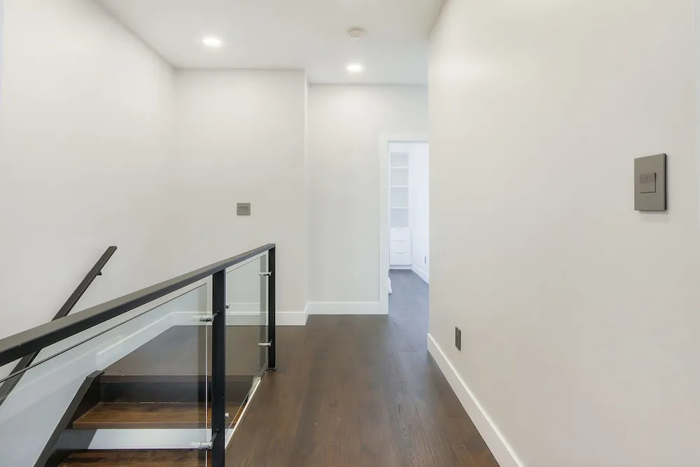 New Luxury Townhome 27