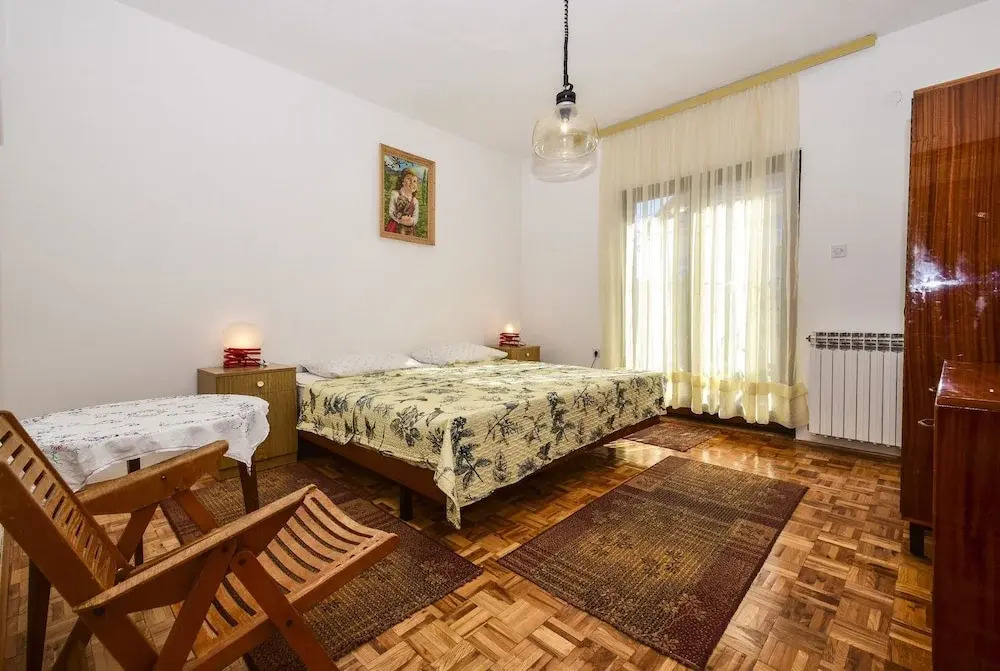 Apartments Milenko / Three Bedrooms A2