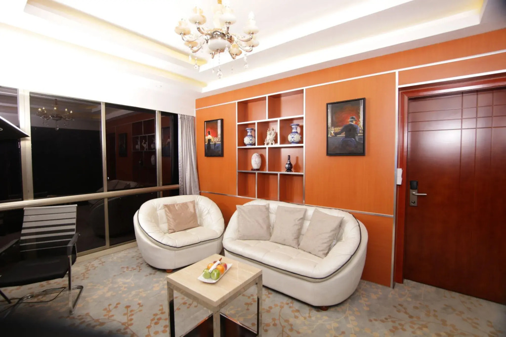 Swiss Lenana Mount Hotel