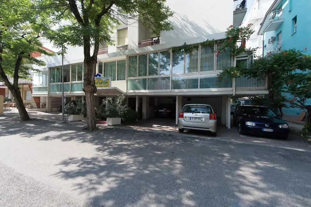 Hotel Pacific