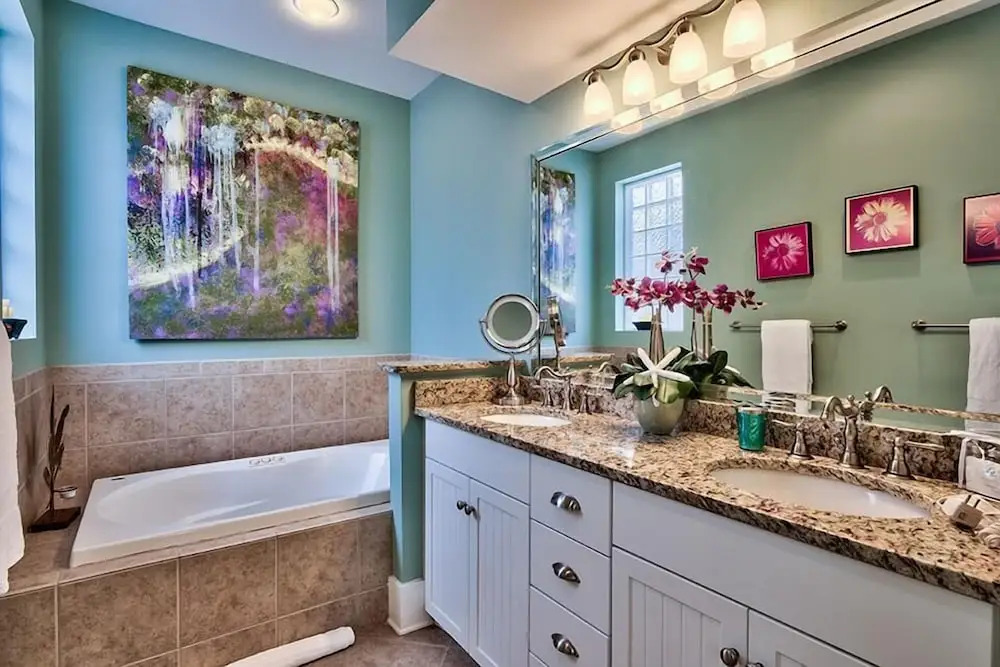 DESTIN BEACH THERAPY 4 Bedroom Holiday Home by Five Star Properties