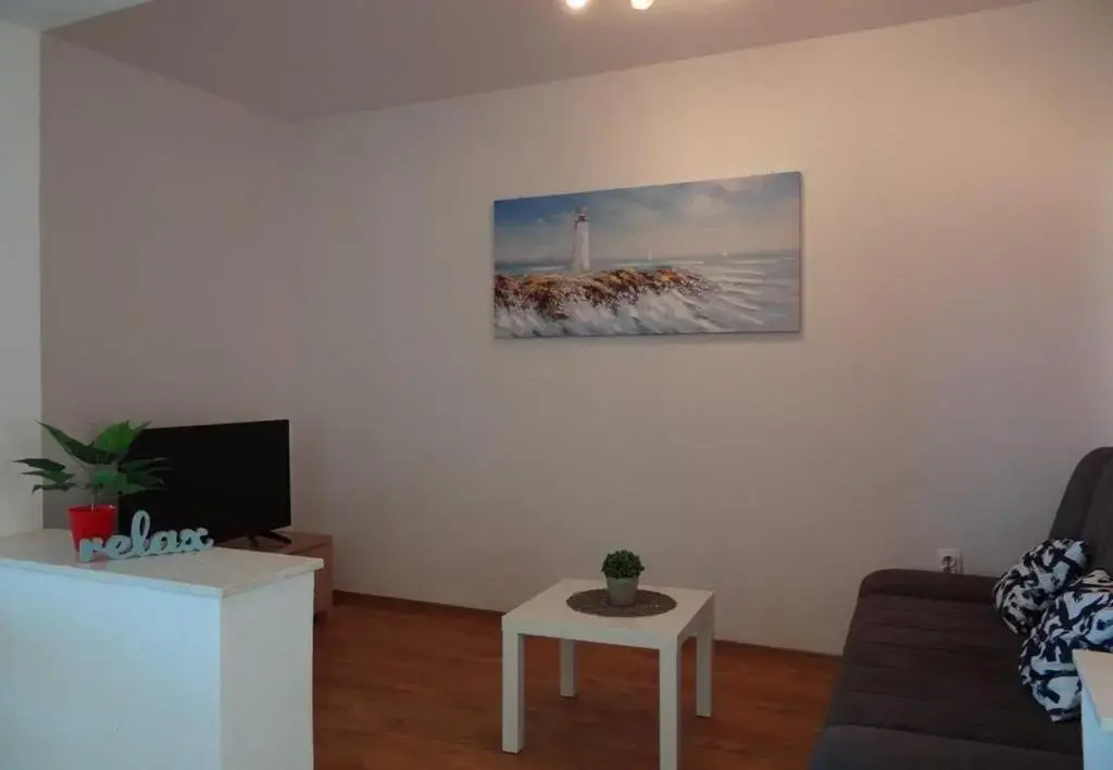 Apartments Mara - 70m from the sea