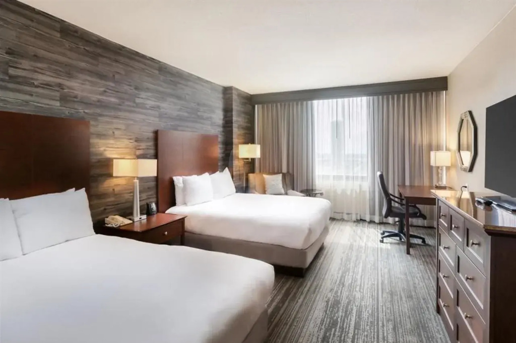 DoubleTree by Hilton Hotel & Suites Houston by the Galleria